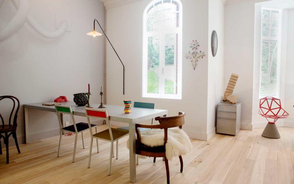 Preview a Designer Airbnb
