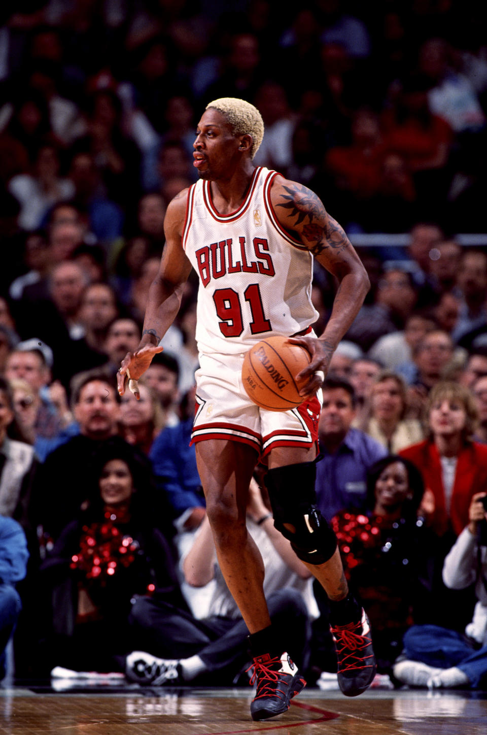 1997: Dennis Rodman #91 of the Chicago Bulls in action during the a Bulls game versus the Indiana Pacers at the United Center in Chicago, IL. (Photo by John Biever/Icon Sportswire via Getty Images)