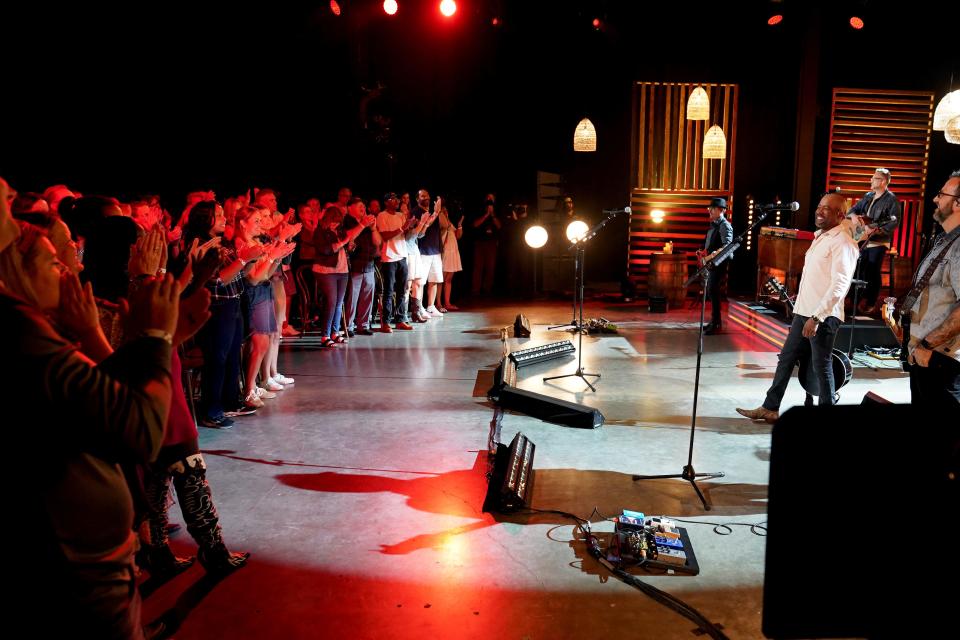 SPRING HILL, TENNESSEE - AUGUST 29: Darius Rucker performs for CMT Storytellers at WorldWide Stages on August 29, 2022 in Spring Hill, Tennessee. (Photo by Erika Goldring/Getty Images for CMT)