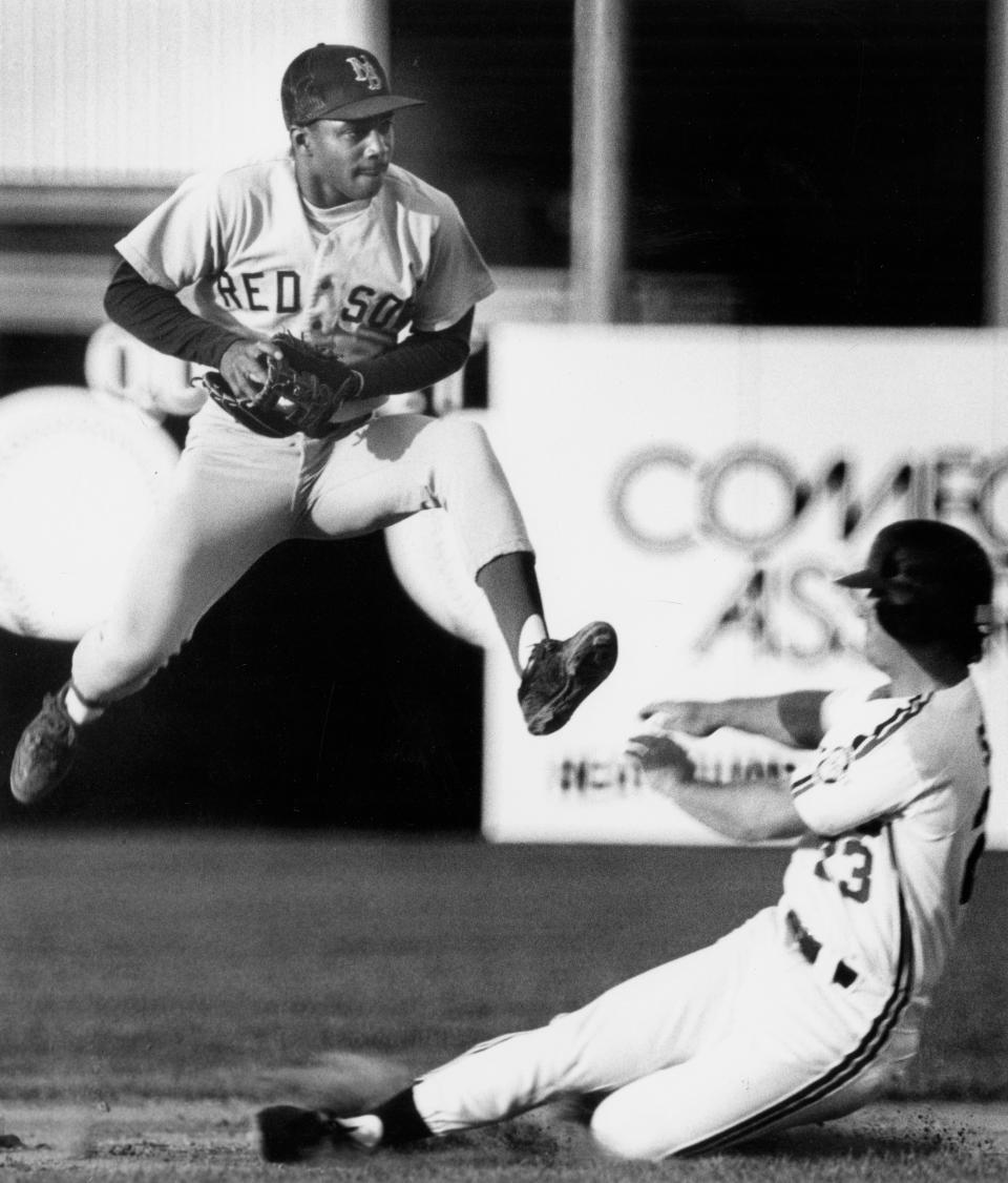 Canton-Akron plays New Britain at Thurman Munson Memorial Stadium in Canton on Tuesday, April 25, 1989.