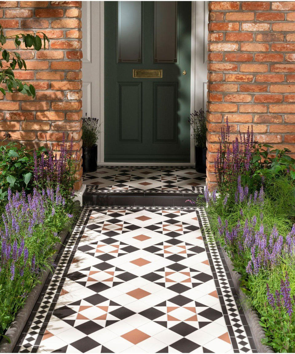 6. Make Victorian-style tiling a top porch feature