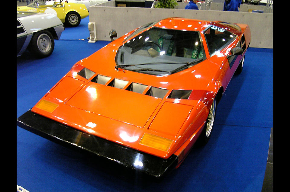 <p><span>It would be hard to pen a design more angular and aggressive than the Lamborghini Countach, but that's what Japanese outfit Dome managed with its Zero concept. The plan was to race at <b>Le Mans</b>; it didn't happen though.</span></p>