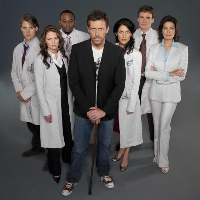 Exploring the Talented Cast of “House”: A Look at the Stars Behind the Medical Drama