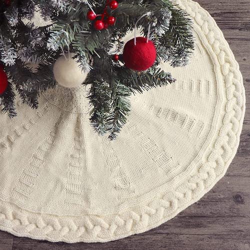 LimBridge Knitted Christmas Tree Skirt With Cable Knit Edge