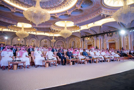 Saudi Crown Prince Mohammed bin Salman and Jordan's King Abdullah II ibn Al Hussein attend the investment conference in Riyadh, Saudi Arabia October 23, 2018. Bandar Algaloud/Courtesy of Saudi Royal Court/Handout via REUTERS