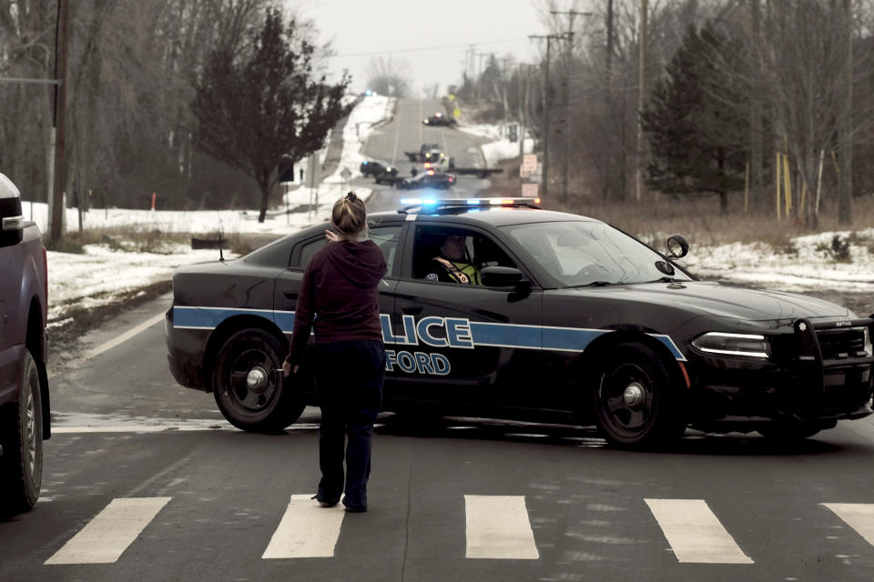 Shooting At Oxford High School In Michigan Leaves 3 Students Dead, 6 Injured (Matthew Hatcher / Getty Images)