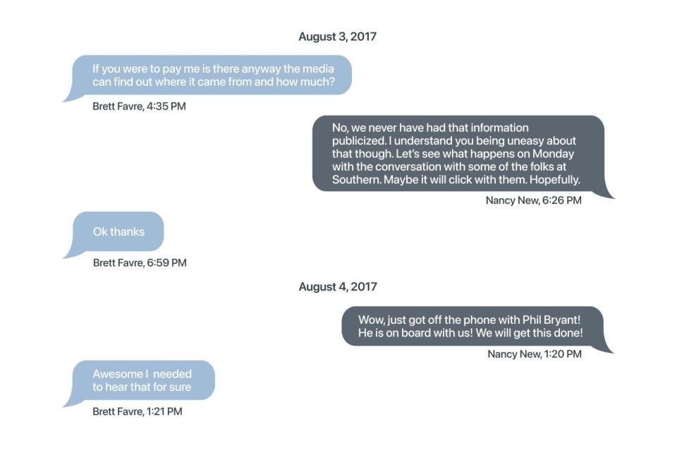Text messages between Brett Favre and Nancy New