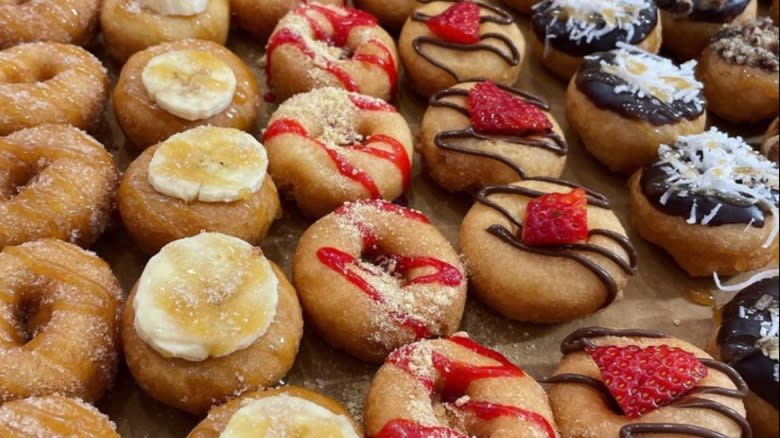 close up mini donuts