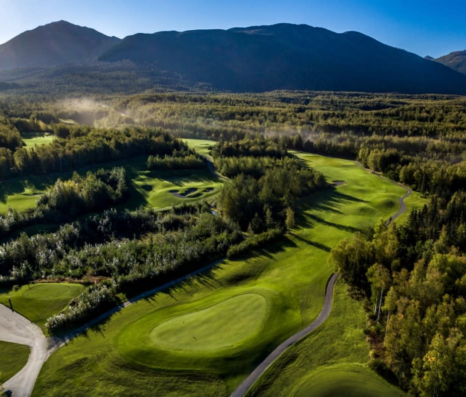 <p>Situated off the Glenn Highway outside of Anchorage, AK, this military-run operation at the foot of the Chugach Mountains just so happens to be the northernmost 36-hole golf facility in the country. Golf season is short in the Last Frontier and options are limited—there are only twentysomething courses in the entire state—but what Alaska lacks in quantity, it more than makes up for with wild and rugged beauty. As you navigate your way over and around the shimmering Ship Creek, don’t be surprised if both moose and bears <a href="https://www.facebook.com/photo.php?fbid=832269318188957&set=pb.100042176903724.-2207520000.&type=3" rel="nofollow noopener" target="_blank" data-ylk="slk:join your foursome;elm:context_link;itc:0;sec:content-canvas" class="link ">join your foursome</a>.</p>