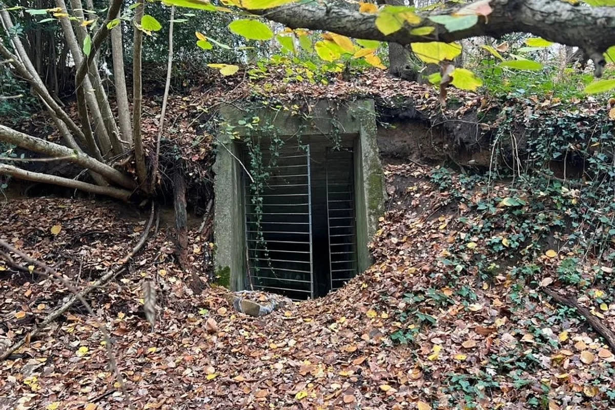 The hard-to-find entrance to the bunker (Strettons)