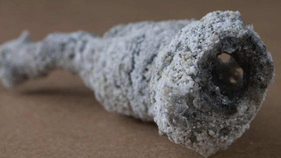 A close-up of the fossilized lightning, or fulgurite, that contained the potential new mineral.