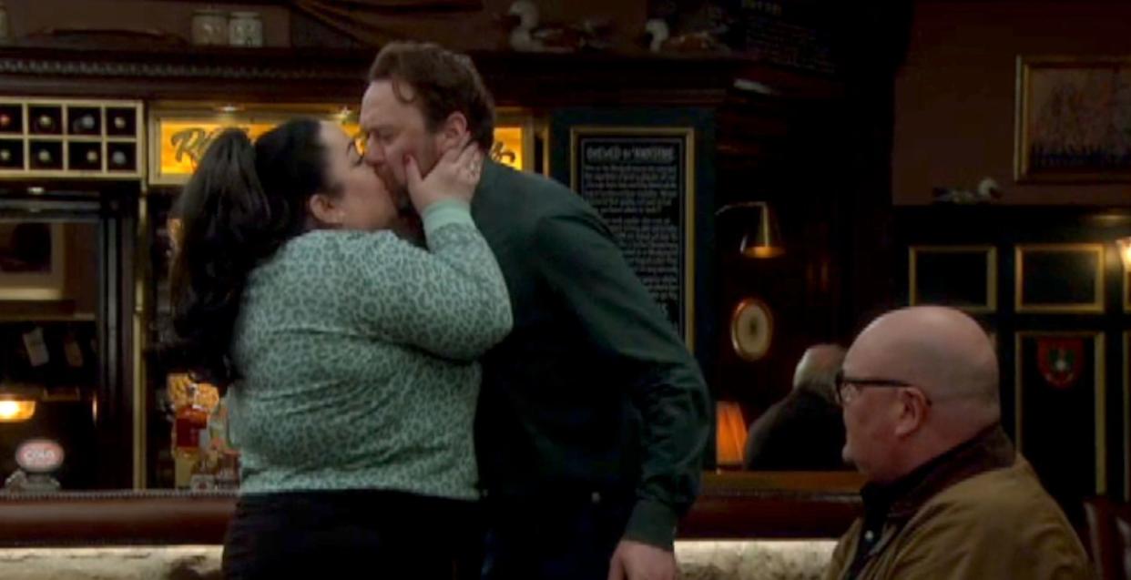 mandy kisses liam in emmerdale as paddy watches