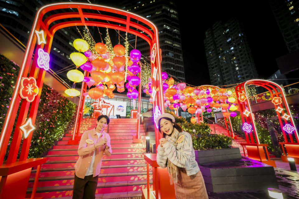 新年好去處2024｜香港商場新春打卡好去處合集！奶龍化身龍年吉祥物、超美幻彩花燈光影祭、過百朵唯美紙花打卡位