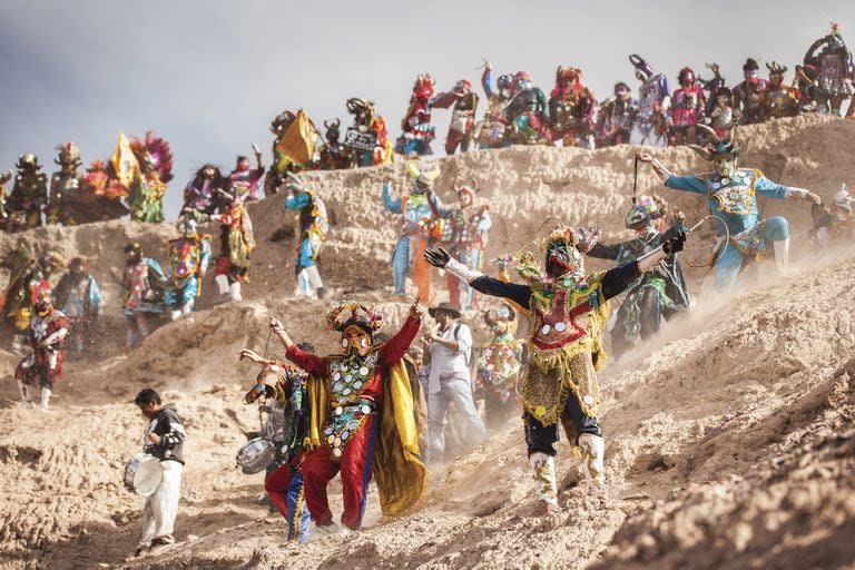 Miles de personas celebran todos los años el carnaval en la Quebrada de Humahuaca