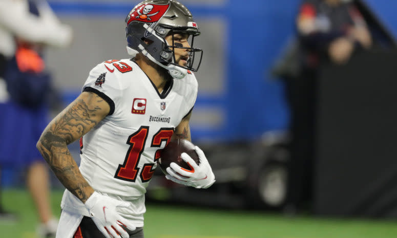 Mike Evans celebrates a touchdown.