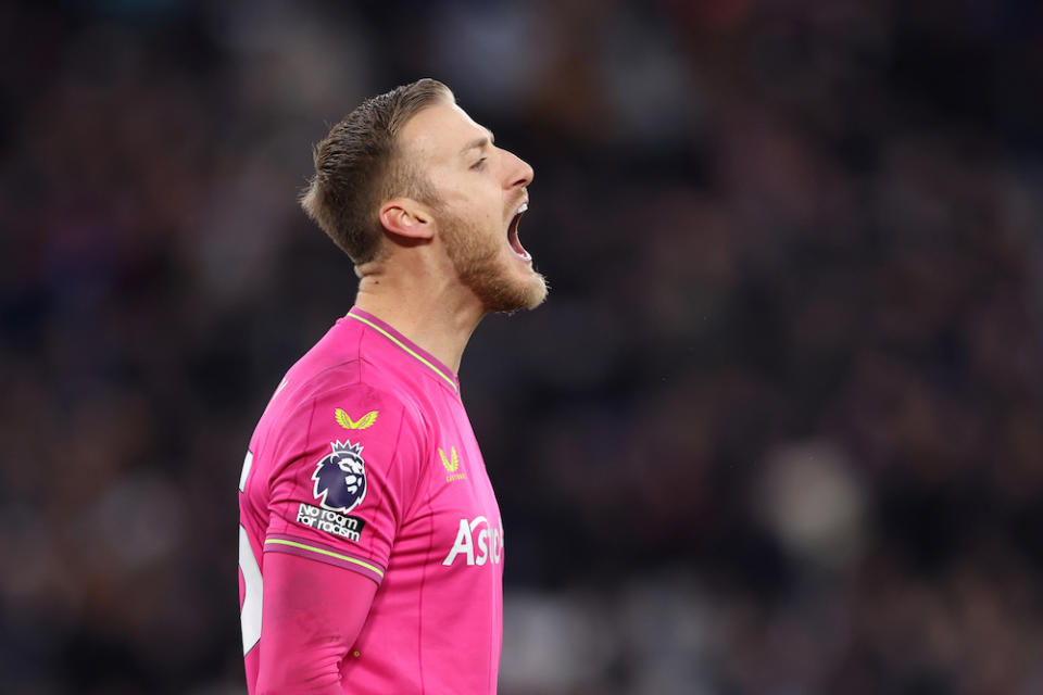 LONDON, ENGLAND: Dan Bentley of Wolverhampton Wanderers during the Premier League match between West Ham United and Wolverhampton Wanderers at London Stadium on December 17, 2023. (Photo by Alex Pantling/Getty Images)