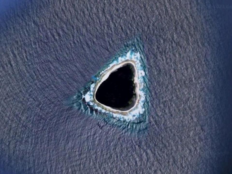 An apparent ‘black hole’ on Google Maps, found by a Reddit user (Reddit/GoogleMaps)