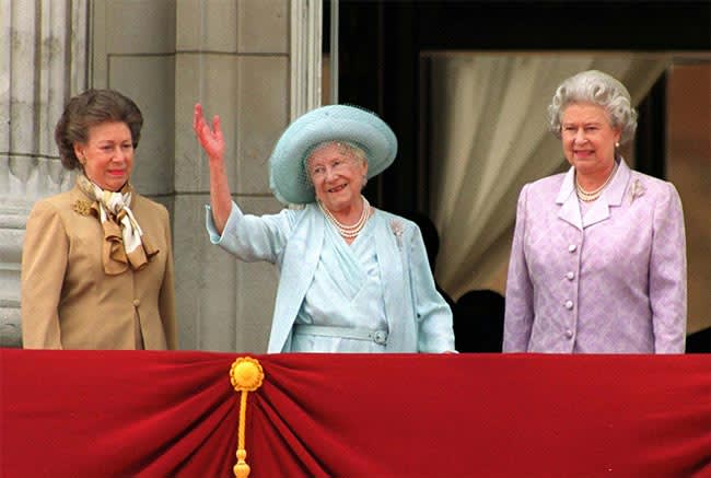 Princess Margaret, Queen Mother and the Queen in 2000