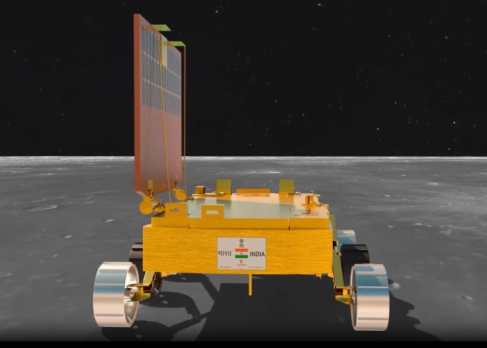 Le rover Pragyan explorera la composition chimique de la surface. <a href="https://www.isro.gov.in/Chandrayaan3_curtainraiser_video.html" rel="nofollow noopener" target="_blank" data-ylk="slk:ISRO;elm:context_link;itc:0;sec:content-canvas" class="link ">ISRO</a>