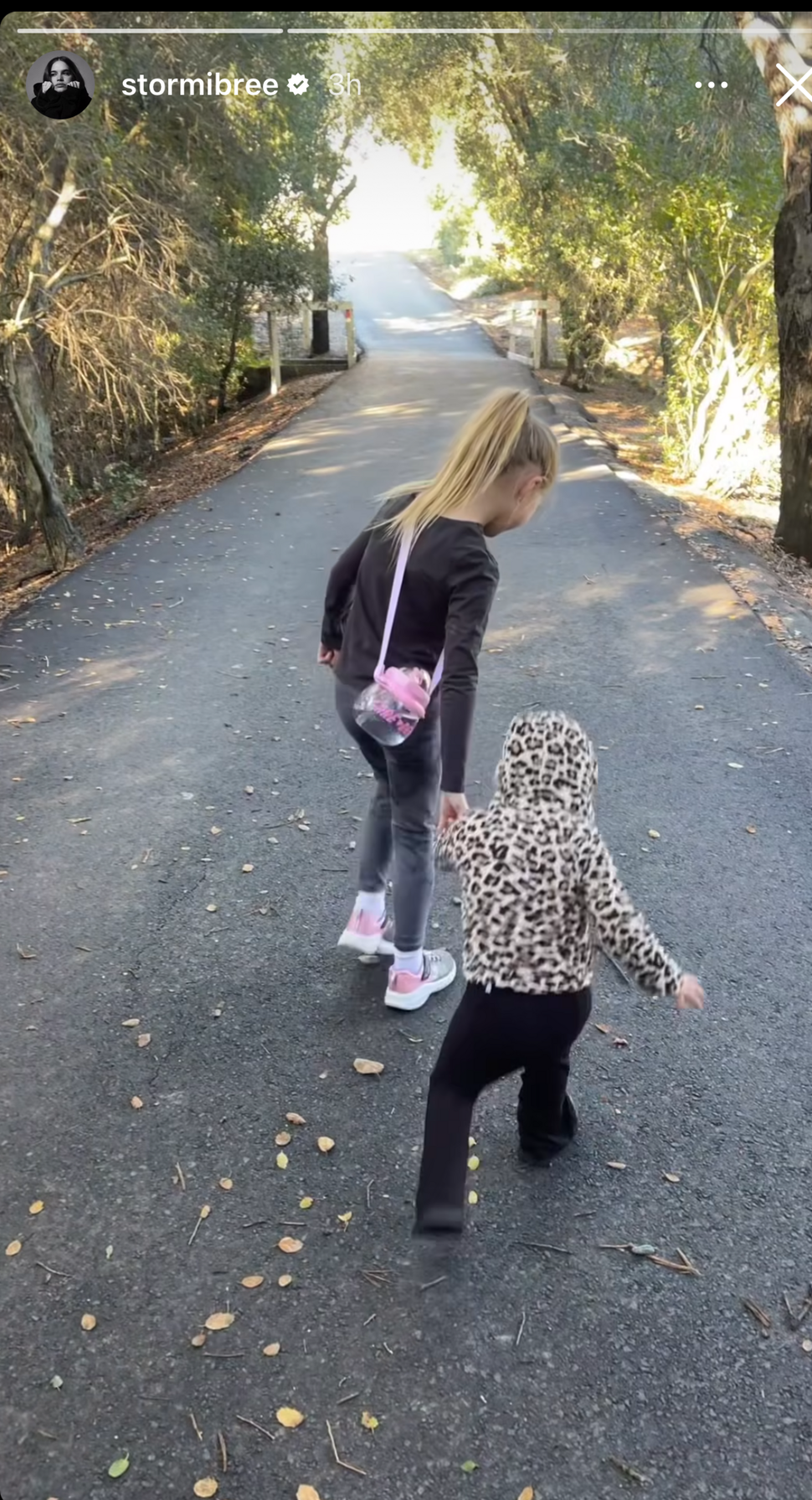 Stormi Bree's daughter hikes with Malti Marie Jonas 