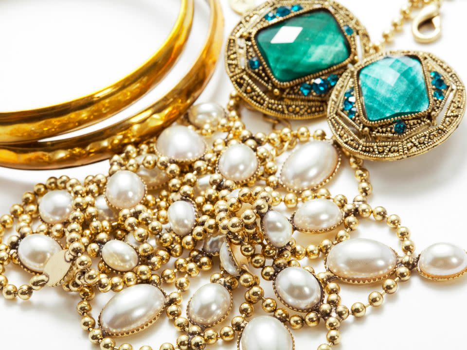 Jewellery is much, much more affordable when it's pre-loved. Source: Cash Converters