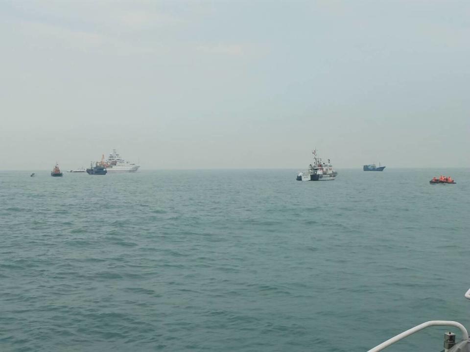 金門東碇島14日上午發生中國漁船沉沒事件，海巡協同中方搜救至19日12時為止，搜救行動暫告一段落。(圖：海巡署提供)