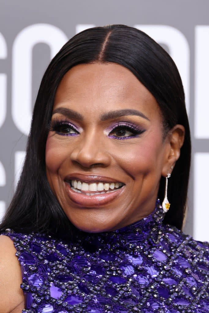 A close up on Sheryl Lee Ralph on the red carpet