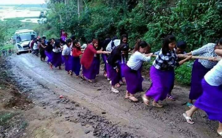 A group of schoolgirls from Manipur were on a school trip to Loktak Lake, north-west India, when their bus broke down. - Twitter