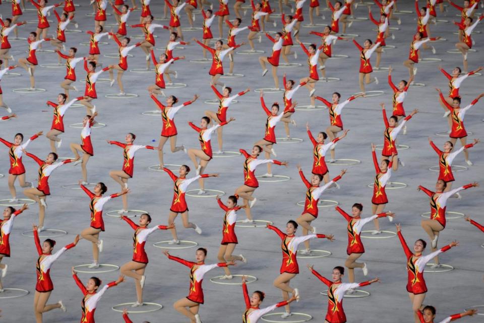 Gymnasts perform a show at the Pyongyang Mass Games (AFP/Getty Images)