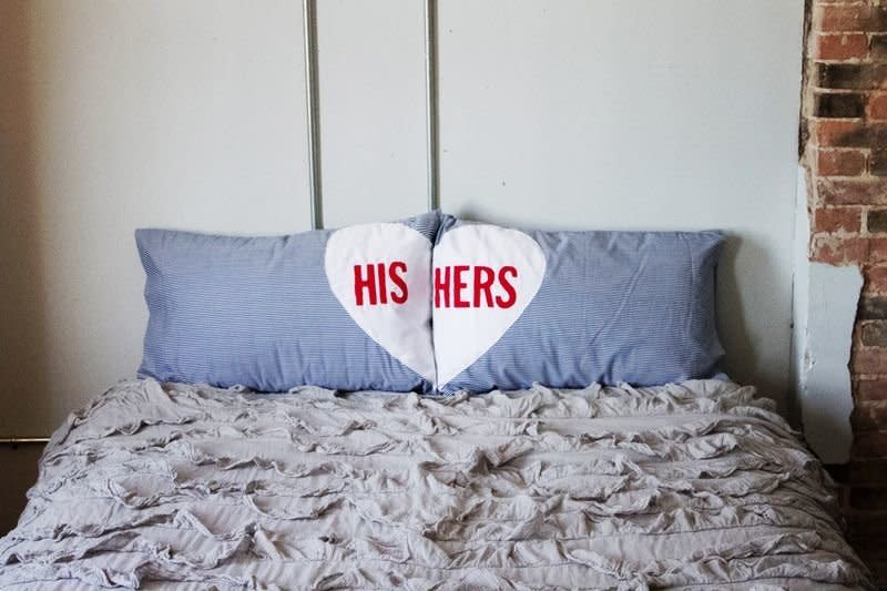 These <a href="http://www.huffingtonpost.com/2012/11/20/homemade-gift-his-and-hers-pillowcases_n_2166747.html?utm_hp_ref=huffpost-home&ir=HuffPost%20Home">his and hers pillowcases</a> are perfect for any couple sharing an apartment or moving into their first home together!