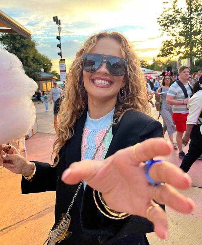 Rita Ora en Disney