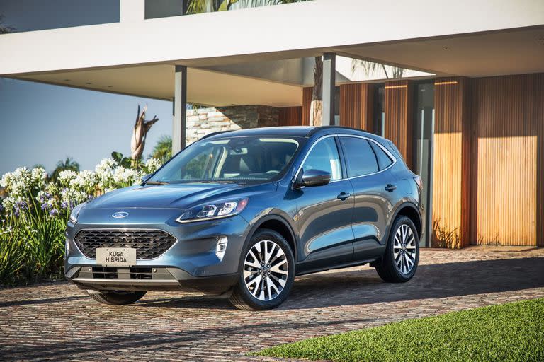 Titanium, la versión tope de gama del Ford Kuga Hybrid