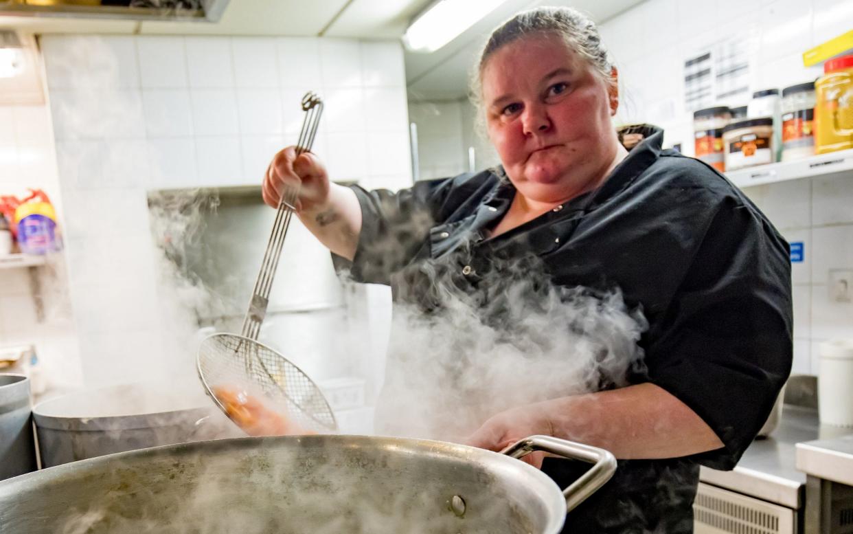 Suzanne Nimmo, a 37-year-old mother-of-two and head chef in the Archer Project kitchens, which cooks meals with the food supplied by FareShare - ©2017 Charlotte Graham