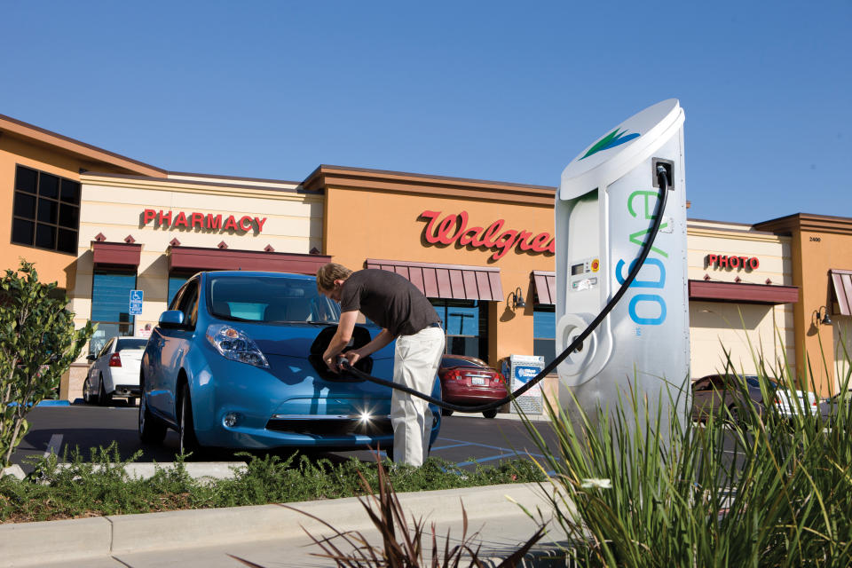 First electric vehicle charging station installed by NRG Energy (eVgo Freedom Station)(Photo: Business Wire)