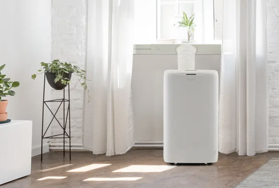  Kogan SmarterHome™ 4.7kW Portable Air Conditioner