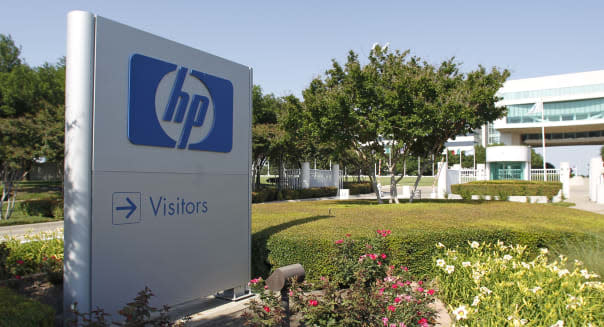 HP Third-Quarter Forecast Misses Estimate; 27,000 Jobs to Be Cut