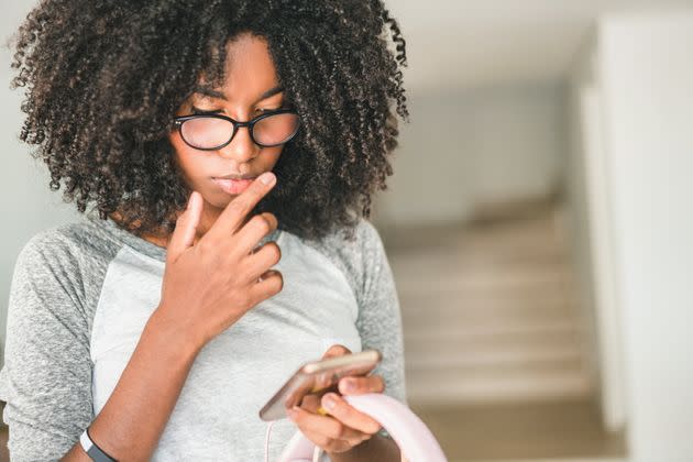 Some teens anonymously post negative content about themselves online. (Photo: Pollyana Ventura via Getty Images)