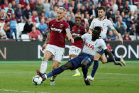 Soccer Football - Premier League - West Ham United v Tottenham Hotspur - London Stadium, London, Britain - October 20, 2018 West Ham's Marko Arnautovic in action with Tottenham's Davinson Sanchez REUTERS/David Klein