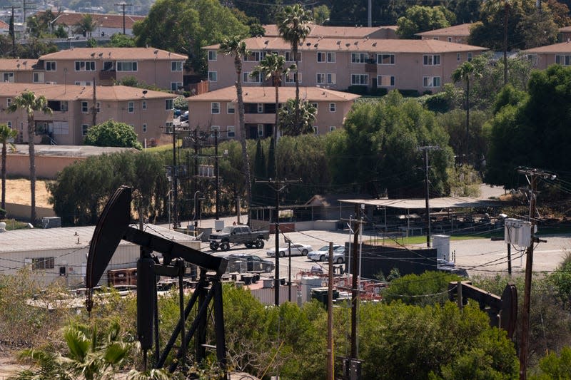 Photo of urban oil well
