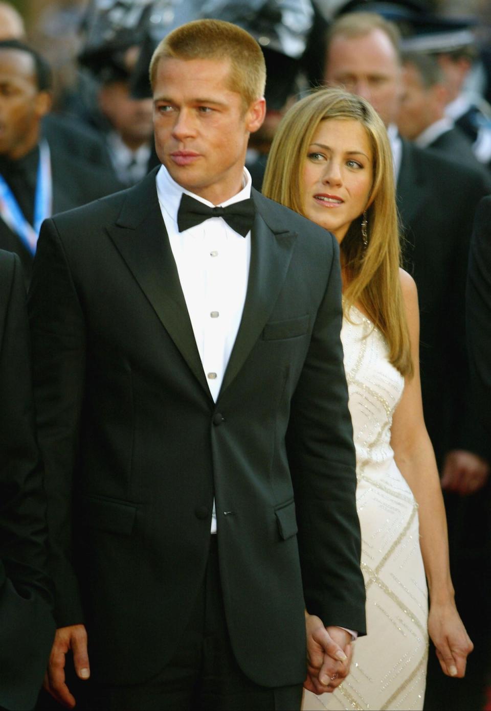 Brad Pitt and Jennifer Aniston (Bruno Vincent / Getty Images)