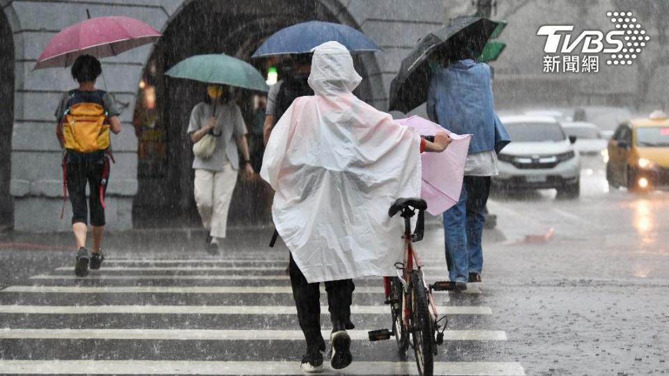 北部地區以及山區應留意午後較大雨勢。（圖／記者胡瑞麒攝）