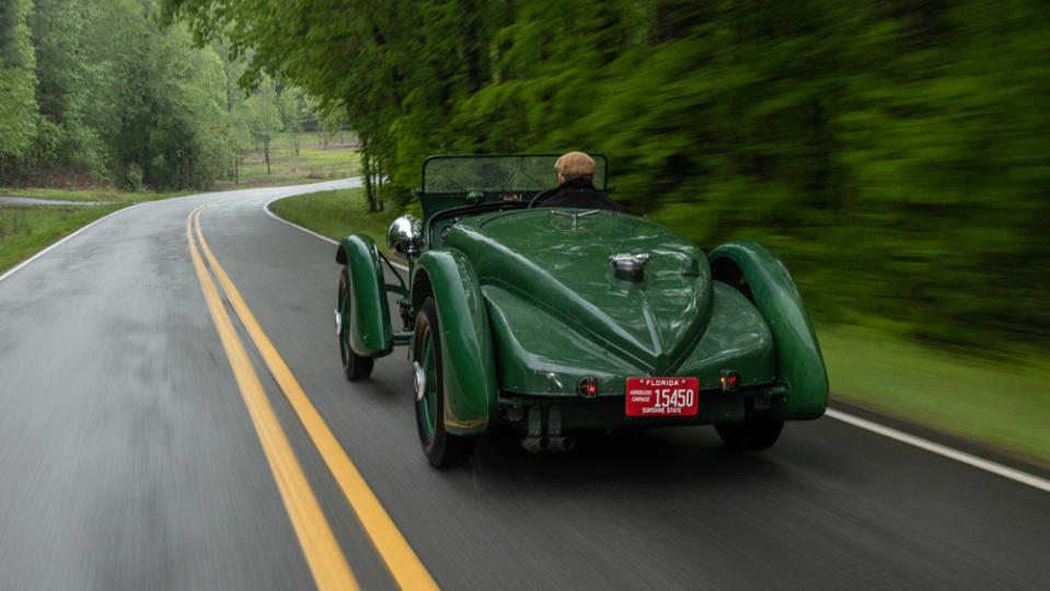 Driving the 1933 Bentley 4 ¼ Liter "Eddie Hall" race car.