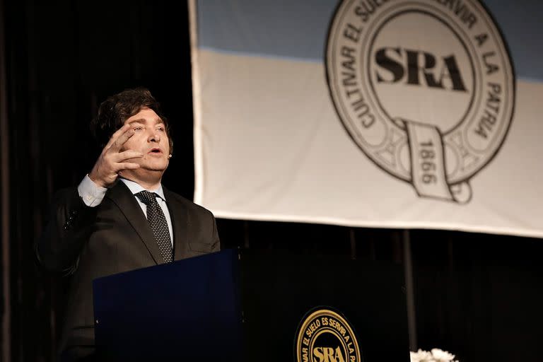 Javier Milei durante una presentación en la SRA