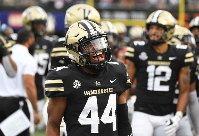 Vanderbilt football previews new uniforms for 2021