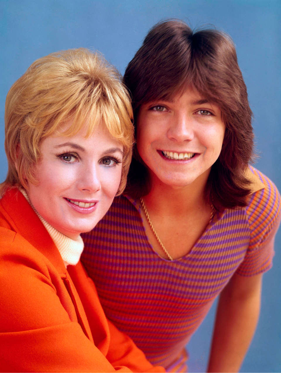 Jones played Cassidy's mom on 'The Partridge Family' and was his stepmom in real life.
