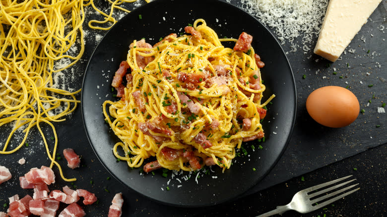 pasta with lardons, Parmesan, herbs