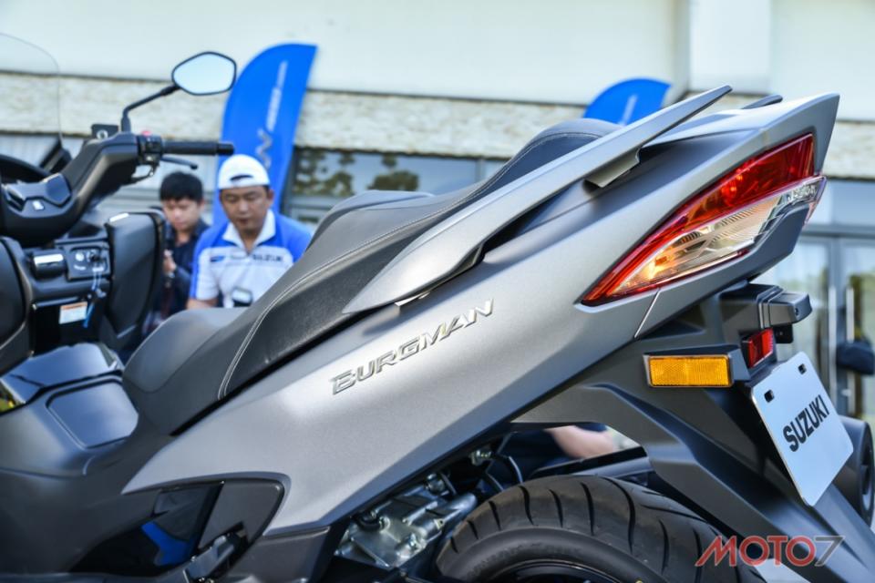 純粹日製的大羊典範：SUZUKI BURGMAN 400 山道試駕