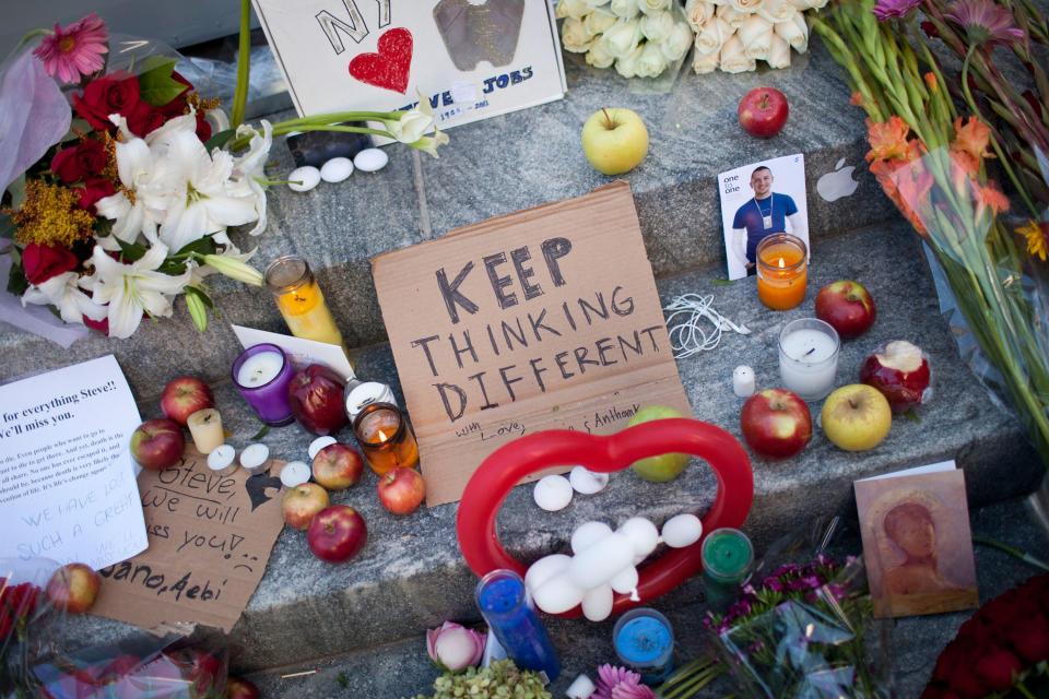 Americans Mourn Passing Of Apple Co-Founder Steve Jobs