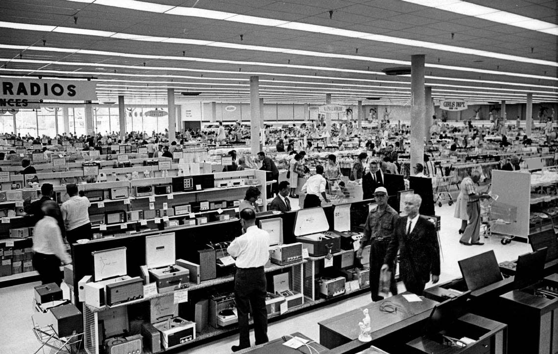 A new South Florida Jefferson store in 1962. Miami Herald File