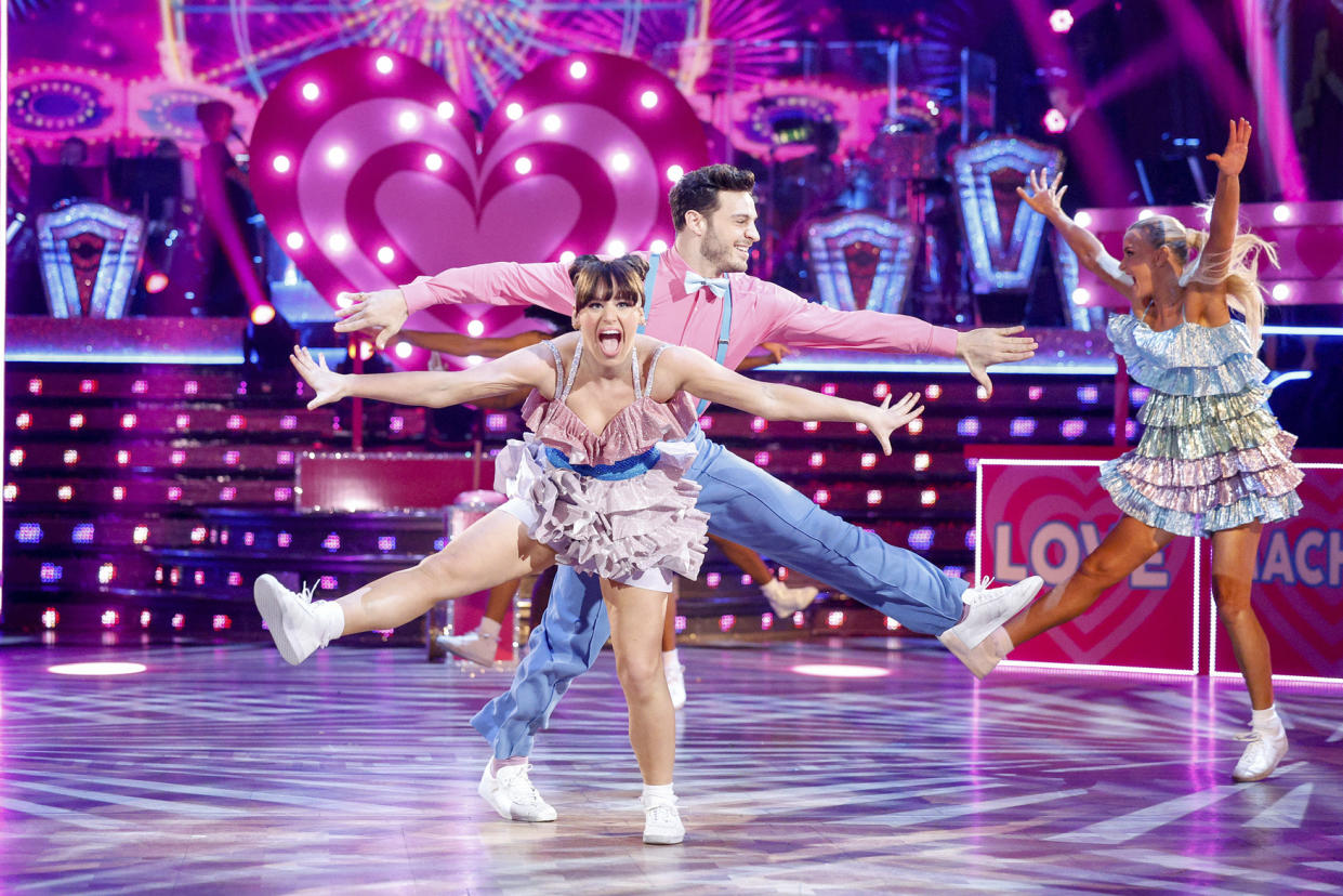 Strictly Come Dancing 2023,18-11-2023,TX9 - LIVE SHOW,Ellie Leach & Vito Coppola,BBC,Guy Levy